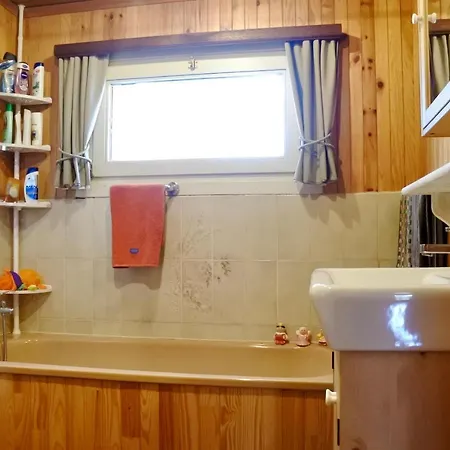 Chalet Le Chaleureux 1 à 4 Personnes Chalé *